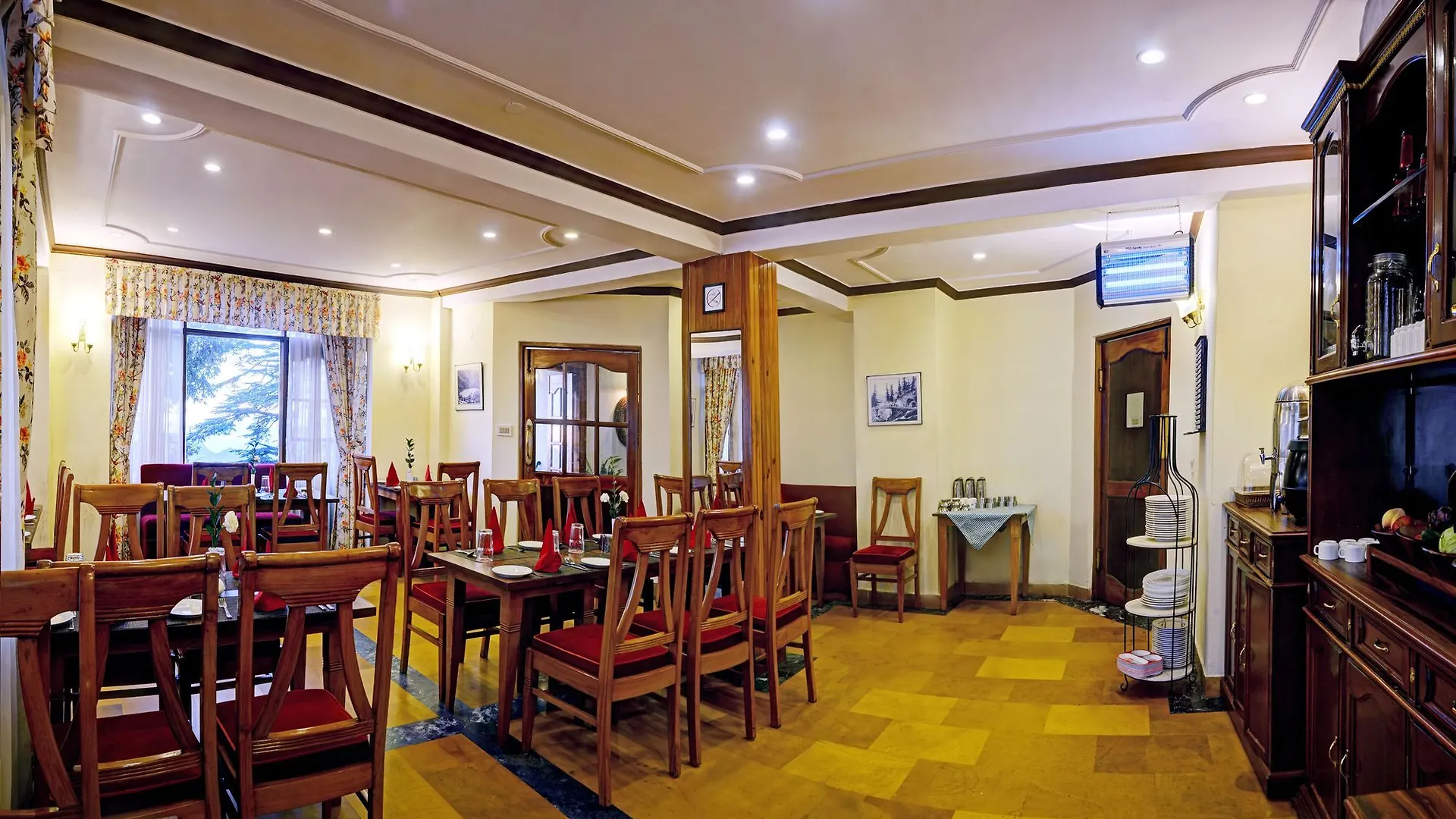 Hotel Summit Le Royale Hotel, Shimla